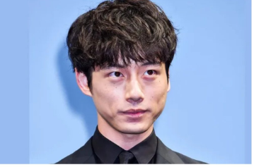 坂口健太郎